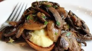 Mushroom Ricotta Bruschetta - Baked Ricotta topped with Mushrooms Appetizer