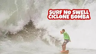 SURF NO SWELL CICLONE BOMBA. AMARELEI E DEPOIS PEGUEI AS MAIORES DA ONDAS DA VIDA #ciclonebomba #pov