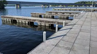 DockRealty.com DLS # 14591 Topsider Commercial Courtesy Dock 20 Double Slips