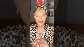 Vəlizar trans olan birisinə doğru yolu göstərir, məsləhətlər verir😃