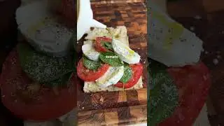 Фокачча Капрезе