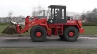 O&K L15 With Bucket and Forks [PfeiferMachinery.com]