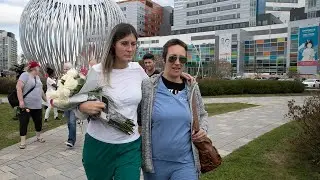 Protest against COVID public-health measures outside MUHC hospital