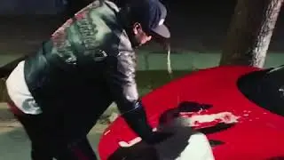 #50Cent champagne washes his new Ferrari ride 🤣