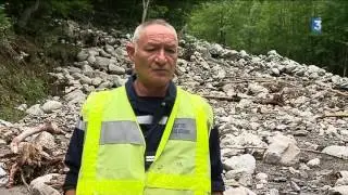 Orages : plusieurs kilomètres de route ensevelis par une coulée de boue en Ariège