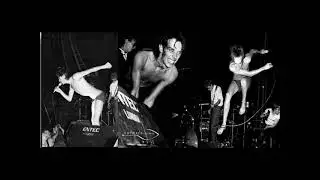 Bauhaus-In The Flat Field (Live 9-5-1981)