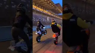 couple wheelie &hearts;️🔥 #supermoto #wheelie
