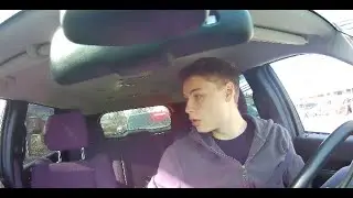 Cop thinks sandwich is phone