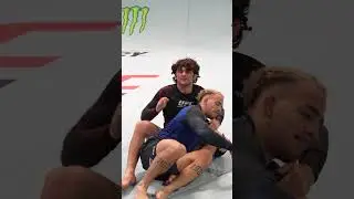 WHAT A NASTY CHOKE 🔴 #ufcbjj1