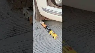 buses on way crushing 😮#shorts #viral #trending #todayviralvideo #bus #jcb #tractor #train #hathiya