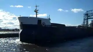 Peter R. Cresswell leaving Duluth harbor