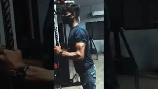 big baicep lover 🏋🚴💪 under 18 year fitness boy #abs  #workout#shorts #youtubeshorts#instagram #reels