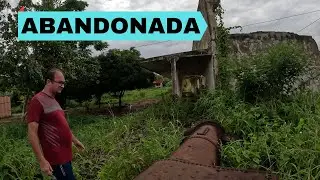 Uma estação ferroviária abandonada