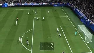 EA SPORTS FC 26 Cavani toma cavadinha de tomate