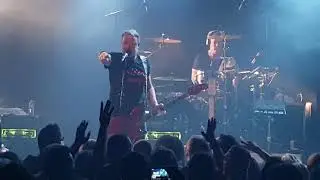 Peter Hook & The Light Bizarre love triangle et True Faith New Order La Clef St Germain 19 1 2019
