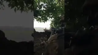 APU-shnik firing from a machine gun Beretta MG 42/59.
