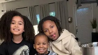 Scarlett and friends making slime!