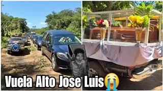 Así llevamos los últimos restos de don José hacia donde descansará en paz💔🥺