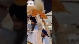 Waheguru ji #sikhvideos #goldentemple #harmandirsahib #gurbanikirtan #sikhprayer #shorts #viralshort