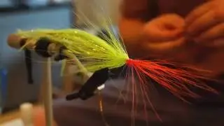 Tying the Pike Hollow