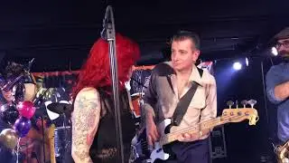 Gizzelle, feat. Nico Duportal and his Rhythm Dudes - Ding Dong Daddy