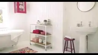 Bathroom Ideas: Using berry and white - Dulux