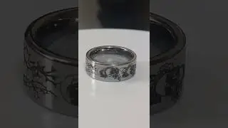 Skull and Roses Ring #skull #roses #thorn #theoffice
