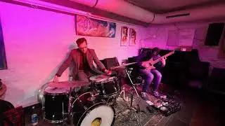 Mr.  Mondrian - Live at Club Voltaire