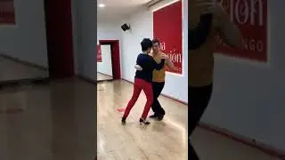 2025/01/22 clase tango, sacada atras & adelante, alumnos 6, #tangolesson #tangopractice #tango
