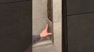 Install tiled floor at the same time on the wall to make a gradual laposan on the wall tightly