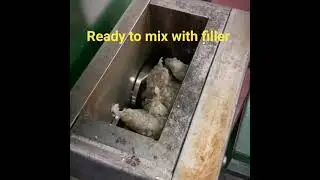 Plastics compounding using melt mixer