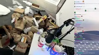 xqc shows his disgusting room