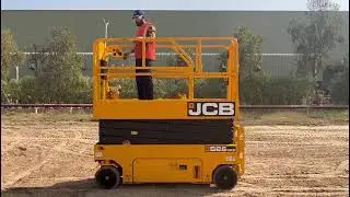 Lot 25: 2020 JCB S26 32E Electric Scissor Lift