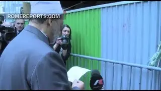 Imam of  Al-Azhar prays at the Paris Bataclan concert hall, scene of the attacks of November 13th