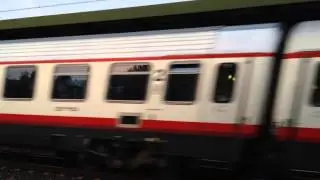 Treno frecciabianca in transito alla stazione di Latisana-Lignano-Bibione