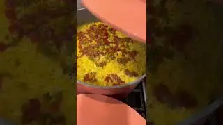 YELLOW RICE 🍚, BLACK BEANS 🫘 & MUSTARD FRIED CHICKEN 🍗