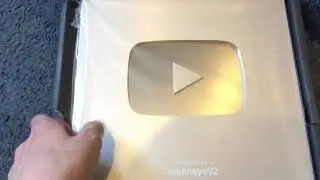 Truseneye92 - YouTube Silver Creator Award Unboxing