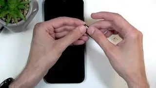 REDMI 15C 4G – How to Insert SIM and SD Card