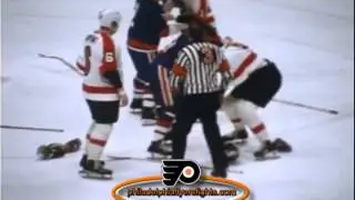 May 1, 1975 Garry Howatt vs Dave Schultz New York Islanders vs Philadelphia Flyers