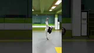 That professional pose #selfdefensemoves #taekwondo #martialarts #lifestyle