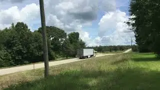Mack Anthem hauling a reefer trailer