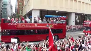 Blackhawks-Ticker-Tape-Parade-Chicago-2010-June