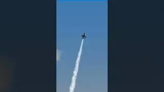 F-16 GOES INVERTED AFTER TAKEOFF 💀 #f16 #eeuu #f16 #aviation #dcs #f22 #ysflight @ismaeljordaVR