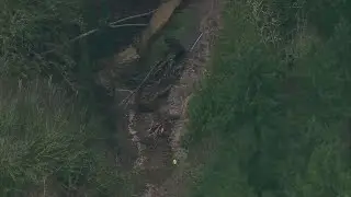 RAW: Mudslide in Des Moines, Washington
