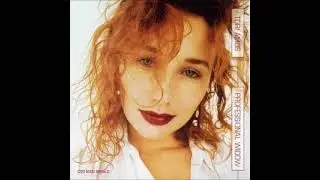 Tori Amos   Professional Widow 1996 480p 30fps H264 128kbit AAC
