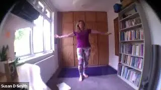 Stress Shorts: Yoga Stretch For Feet, Legs & Too Much Sitting (Fascia Stretch) / The Stresshacker