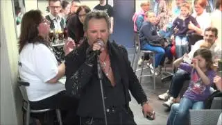 johnny hallyday chant&eacute; par johnny franck allumer le feu