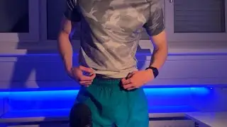 ASMR Fabric Scratching (male gym edition)
