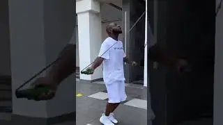 Davido Skipping...