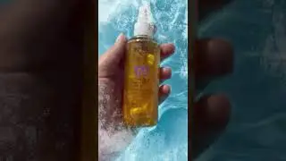 170 Purl&eacute;s Shiny Dust Body Oil SPF 30 ile yazın tadını g&uuml;venle &ccedil;ıkarın.